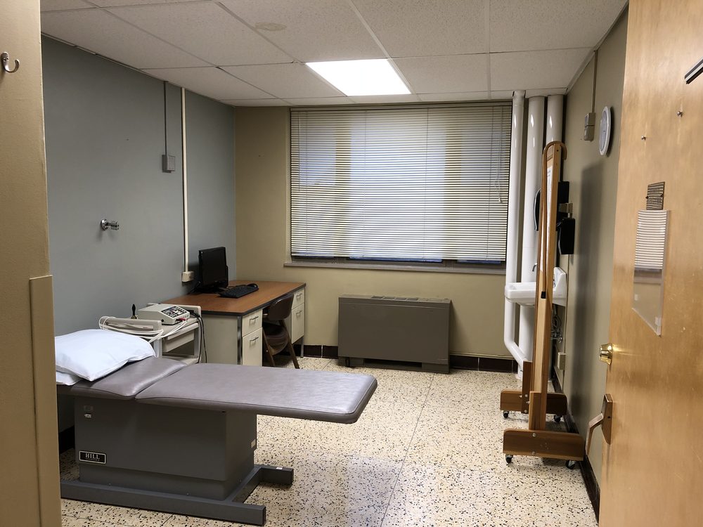 Occupational therapy room with kitchen and daily-living equipment
